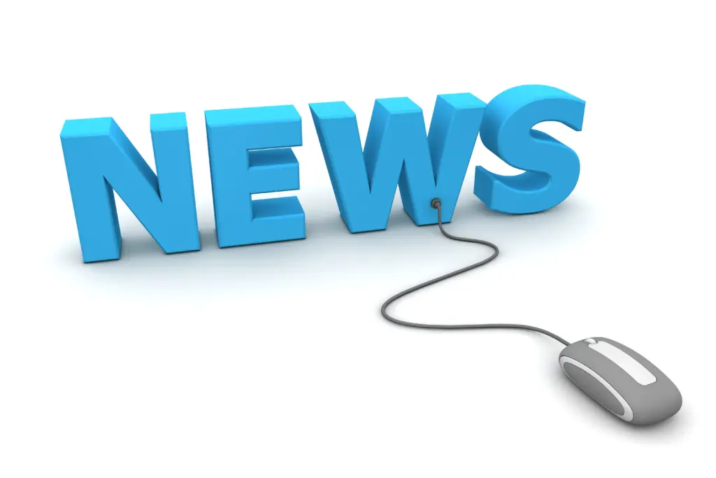 Image avec le mot "News' écrit en bleu, relié a une souris d'ordinateur